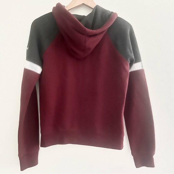 Hollister Kids Thick Hooded Sweatshirt w Front Spell Out Maroon Gray Medium - Picture 7 of 9